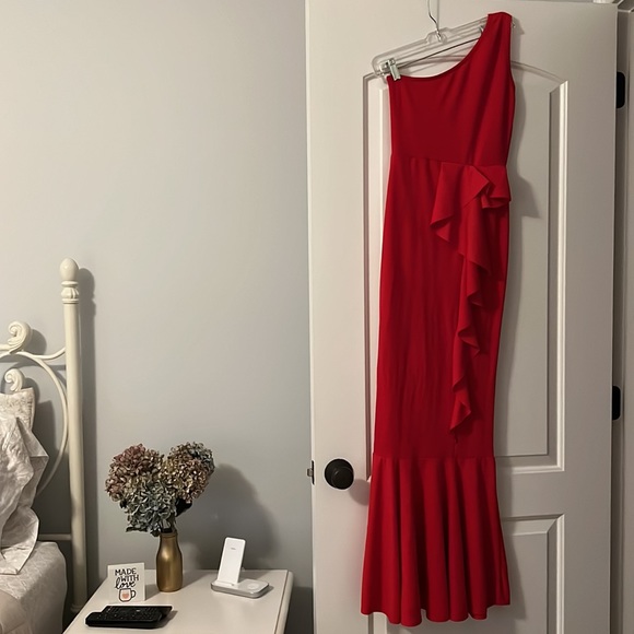 PrettyLittleThing Red Dress - Picture 9 of 9